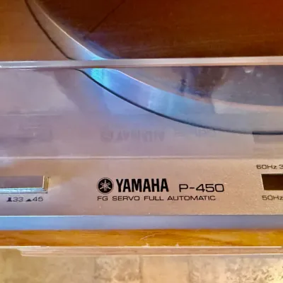 Yamaha turntable, overall good condition but needs a belt 