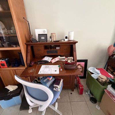 Sale Photo Thumbnail #152: Desk - 50
