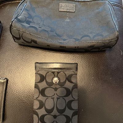 Sale Photo Thumbnail #2: Coach