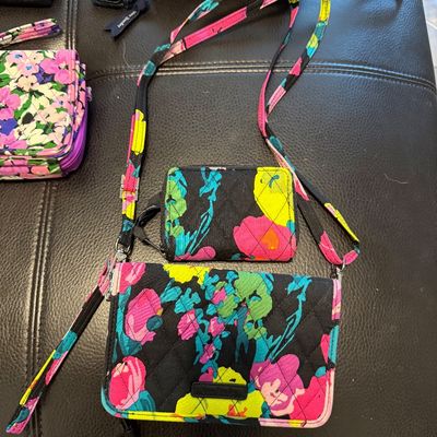 Sale Photo Thumbnail #16: Vera Bradley