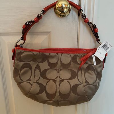 Sale Photo Thumbnail #77