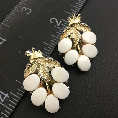 Vintage Clip on Earrings
