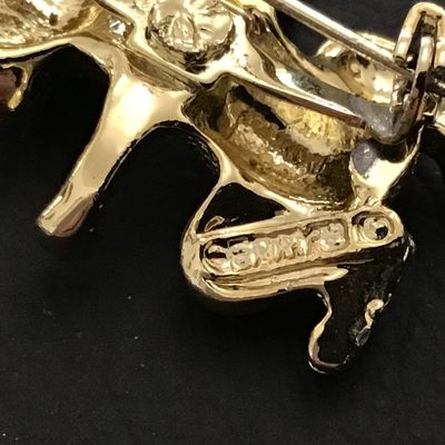 Gerry’s Vintage Squirrel Brooch pin