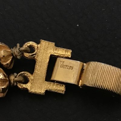 Crown Trafari Vintage Gold Tone Double Strand Vintage Bracelet
