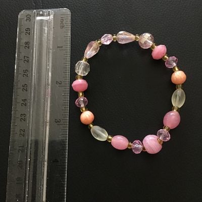 Pretty faceted beaded stretch bracelet