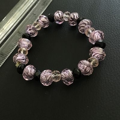 Nice faceted beaded stretch bracelet