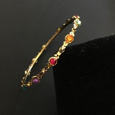Pretty gold tone fashion bracelet