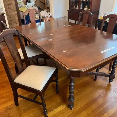 Vintage Dining Table with Extensions and 4 Upholstered Chairs