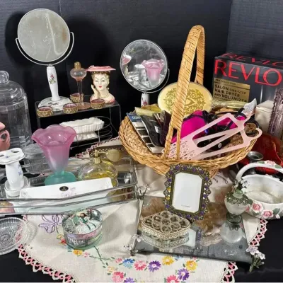 Old Time Vanity Items 