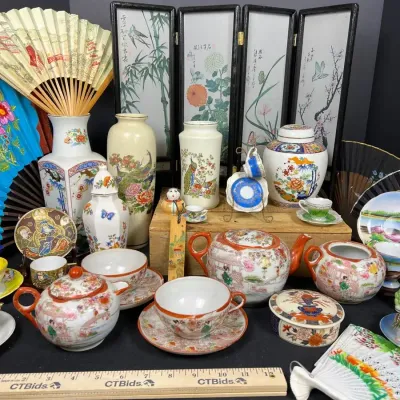 Asian Decor & Porcelain Lot: Rose Medallion Tea Set, Geisha Fans, & Vases