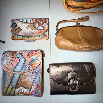 Sale Photo Thumbnail #378