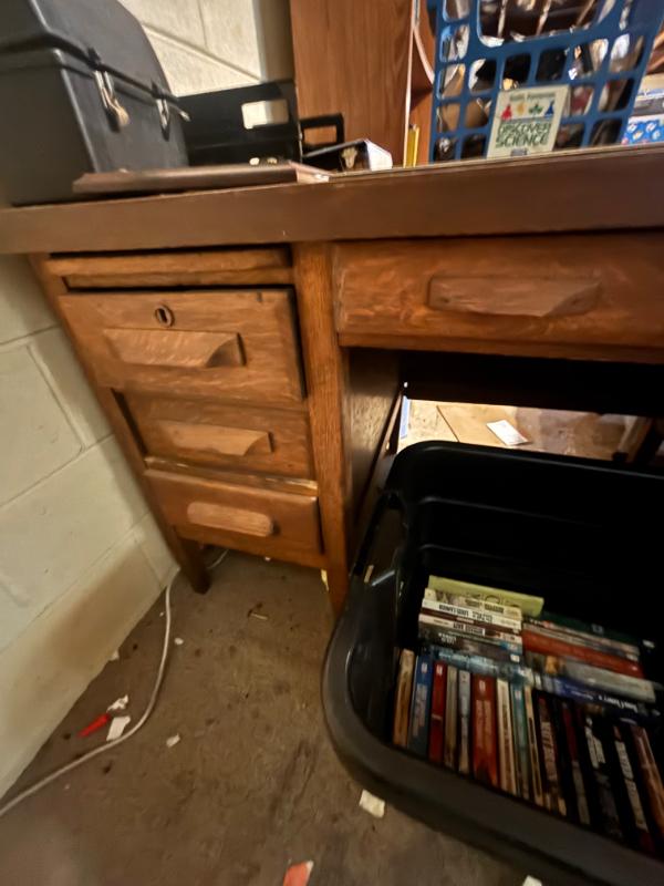 Sale Photo Thumbnail #405