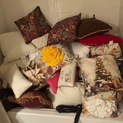 Sale Photo Thumbnail #170