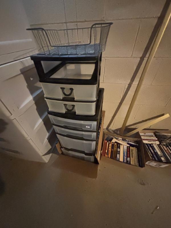 Sale Photo Thumbnail #414