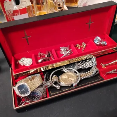 Sale Photo Thumbnail #103