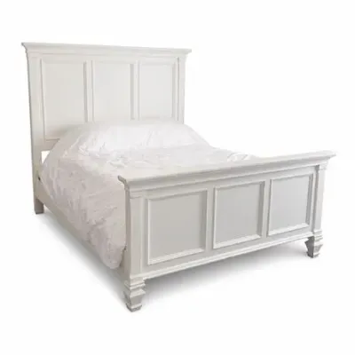 Lot 021   
White Painted Twin-Size Paneled Bed