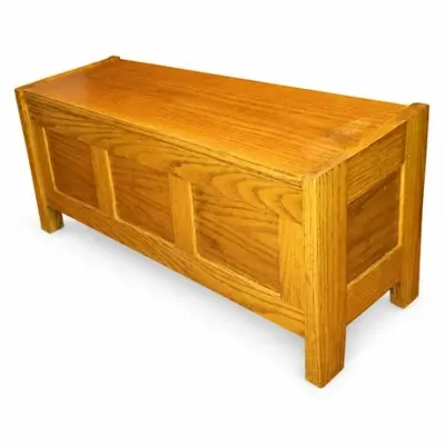Lot 070  
Oak Paneled Blanket Chest and Storage Bench