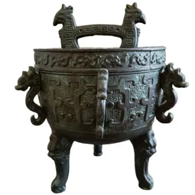 Lot 024   
Asian-Style Cast-Metal Ice Bucket with Dragon Handles