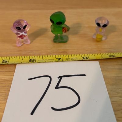 Vintage 1990s Alien Sports Gum Ball - Vending Machine Toy - Prize - Toy