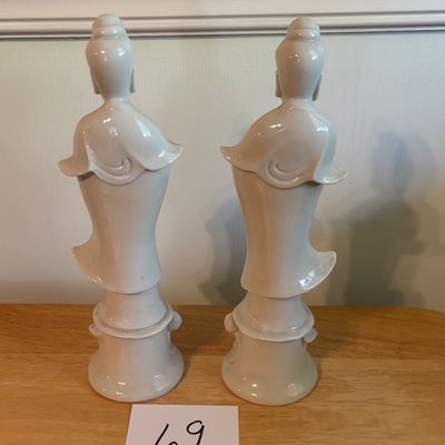 Vintage Asian Goddess Kwan Yin Guan Yin Porcelain Statue 8.5”
