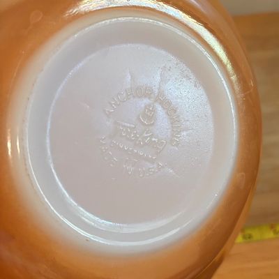 Vintage ANCHOR HOCKING FIRE KING PEACH LUSTRE 8.5 In. Set Of 2 Bowls