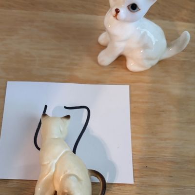 Vintage Cat Figurine Lot