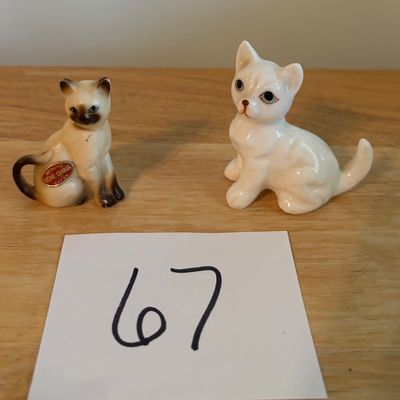 Vintage Cat Figurine Lot