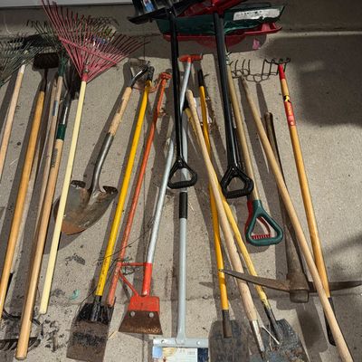 Sale Photo Thumbnail #9: 2-Yard Tools Plus Extras

Post Hole Tool, Rakes, Shovels, Scrapers, Fence  Posts, (Added on)  Pick Axe, etc
HIGH BID TAKES ALL.