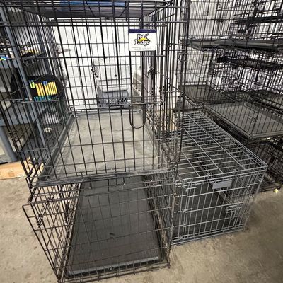 Sale Photo Thumbnail #3: 1-Metal Pet Crates and Plastic Pet Carriers

Some do have rust, some have more than one door, all will need to be cleaned.

Metal Crates of Varying Sizes x 22
Plastic Carriers of. Carrying Sizes x 5