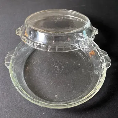 Pair of Vintage Pyrex No. 229 9-Inch Clear Glass Pie Plates with Side Handles