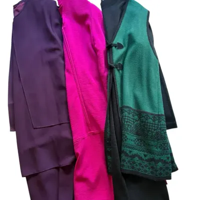 Vintage Women’s Career & Dresswear – Assorted Lot