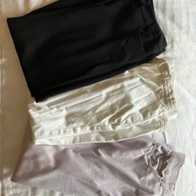 Lot of 3 Women’s Pants – Escada Made in Italy Size 42 & 2 Others