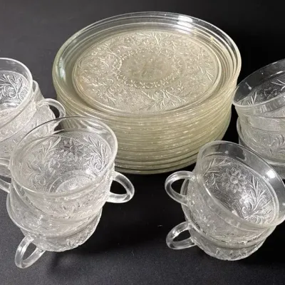 Vintage Pressed Glass Snack / Luncheon Set – 12 Plates & 11 Cups