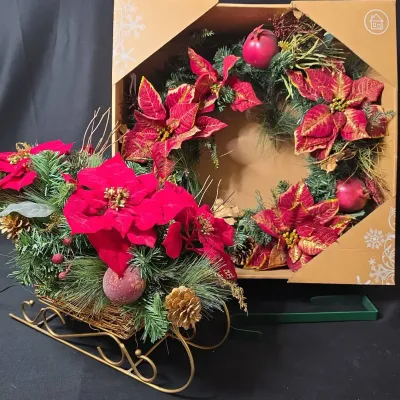 Holiday Decor, Sleigh And Wreath