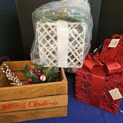 Holiday Christmas Decor & Box Of Red Ornaments