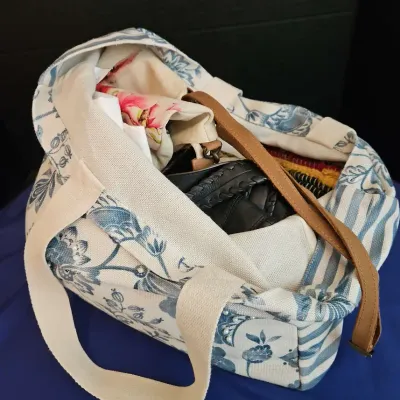 Lovely Bag Of Bags! Various Sizes And Styles