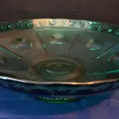 Vintage Colony Classique Emerald Green Glass Pedestal Bowl - Centerpiece, Torte Plate, Serving Dish