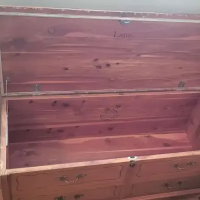 Lane Altavista Virginia Cedar Chest  – Solid Cedar Interior