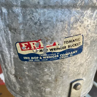 Sale Photo Thumbnail #23: Wringer bucket