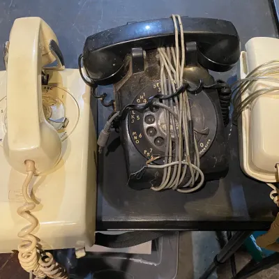 Sale Photo Thumbnail #16: Old phones