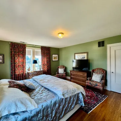 Sale Photo Thumbnail #117