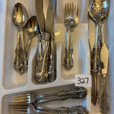 Sale Photo Thumbnail #577
