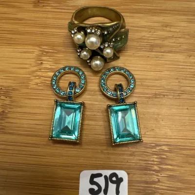 Sale Photo Thumbnail #983