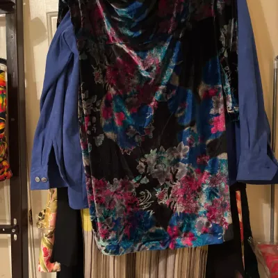 Sale Photo Thumbnail #910