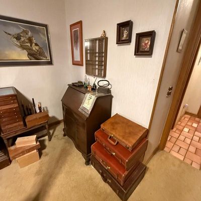 Sale Photo Thumbnail #142
