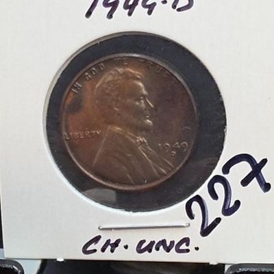 Sale Photo Thumbnail #273