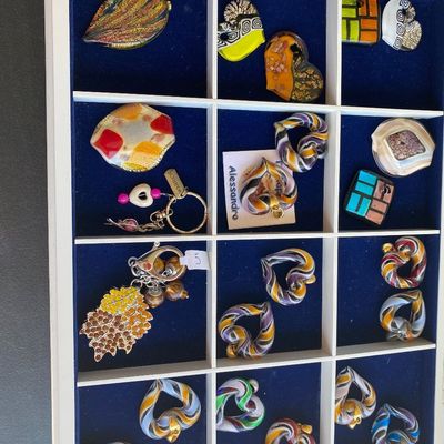 Sale Photo Thumbnail #105