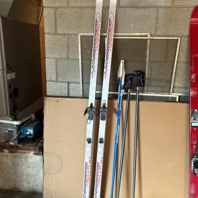 Skis