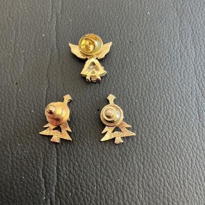 Sale Photo Thumbnail #104: Vintage Christmas fashion pins
Please see attached pictures