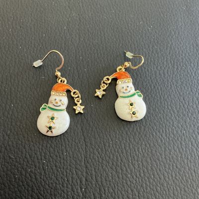 Sale Photo Thumbnail #173: Vintage Christmas fashion earrings 
Please see attached pictures